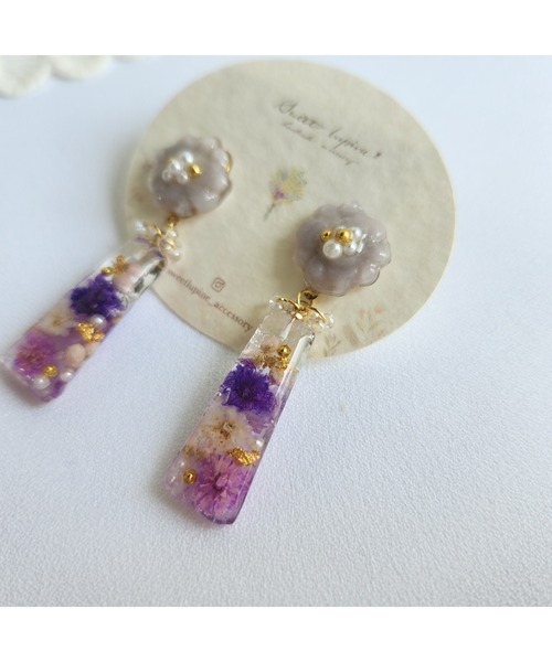 tone(トーン)の「【Sweetlupine】【Sweetlupine】【パープル】淡い花形 クリアステック フラワー お花いっぱい レジン ♡サージカルピアス(MA)(ピアス(両耳用)・レディース・パープル・FREE)」の3枚目の写真