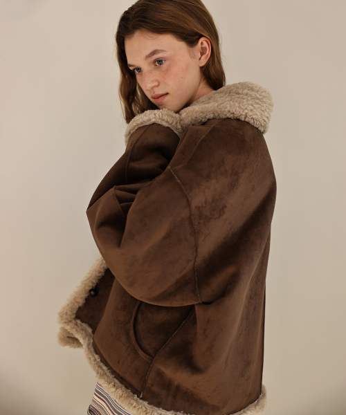 ANDNEEDS(アンドニーズ)の「Shawl collar reversible jacket (brown)(ムートンコート・レディース・その他・FREE)」の3枚目の写真