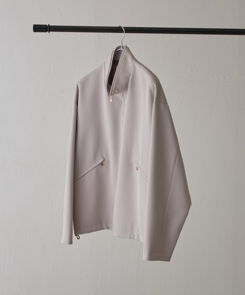 CULLNI（クルニ）の「【CULLNI for Lui's】ダブルカラースタンドブルゾン（ブルゾン・メンズ・ブラック/ライトグレー・1/2）」の6枚目の写真