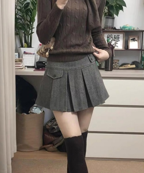 gossip！ロサンゼルス（ゴシップロサンゼルス）の「JK ウールライク リンボーン厚手タックミニプリーツスカート （インパン付）［秋冬の韓国ファッション ガーリー定番］（スカート・レディース・グレー・L/M/S）」の9枚目の写真