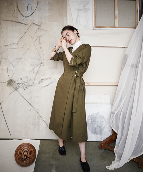 Ray BEAMS（レイビームス）の「RBS / ベルテッド ラップコート（その他アウター・レディース・ベージュ/オリーブ・0/1）」の15枚目の写真