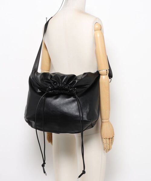 UNION STATION（ユニオンステーション）の「ドローストリングショルダーバッグ（ショルダーバッグ・メンズ・ブラック・FREE）」の9枚目の写真