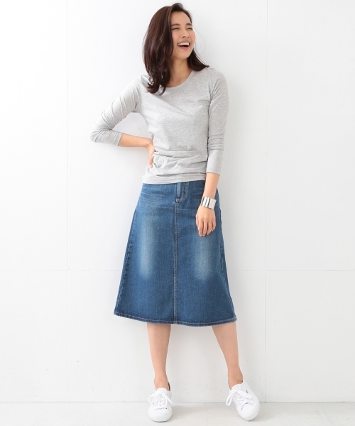 BEAMS LIGHTS Women's（ビームスライツ ウィメンズ）の「BEAMS LIGHTS / ベーシック　ロングスリーブシャツ（Tシャツ/カットソー・レディース・オフホワイト/グレー/ブラック・ONE SIZE）」の7枚目の写真