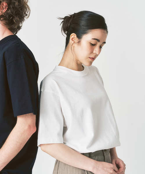 417 EDIFICE（フォーワンセブンエディフィス）の「【Hanes × 417 EDIFICE】別注 BEEFY CREW NECK T-SHIRT（MODERN FIT）（Tシャツ/カットソー・メンズ・ネイビー/ブラウン/ホワイト/ブラック・X-LARGE/LARGE/MEDIUM/SMALL）」の18枚目の写真