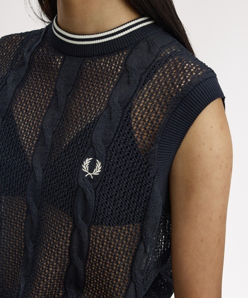 FRED PERRY（フレッドペリー）の「Mesh Cable Knit Tank／メッシュケーブルニットタンクトップ（ニット/セーター・レディース・ネイビー・10）」の12枚目の写真