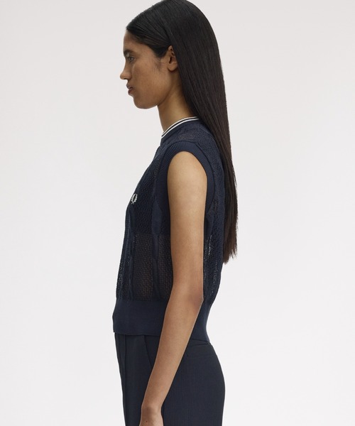 FRED PERRY（フレッドペリー）の「Mesh Cable Knit Tank／メッシュケーブルニットタンクトップ（ニット/セーター・レディース・ネイビー・10）」の14枚目の写真