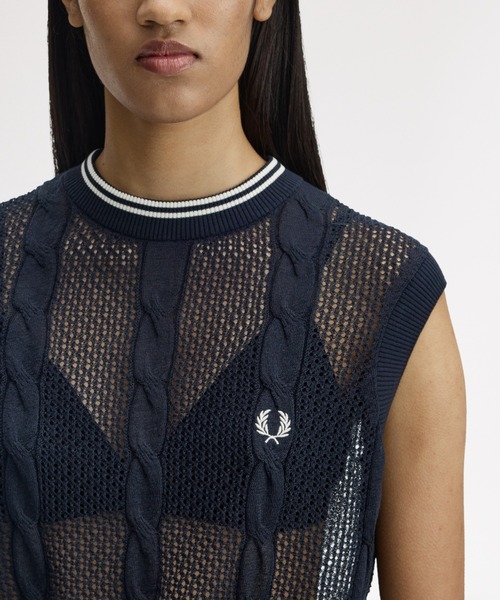 FRED PERRY（フレッドペリー）の「Mesh Cable Knit Tank／メッシュケーブルニットタンクトップ（ニット/セーター・レディース・ネイビー・10）」の11枚目の写真