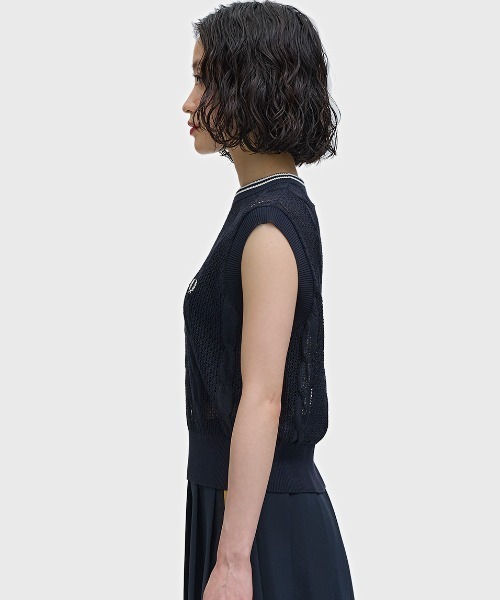 FRED PERRY（フレッドペリー）の「Mesh Cable Knit Tank／メッシュケーブルニットタンクトップ（ニット/セーター・レディース・ネイビー・10）」の9枚目の写真