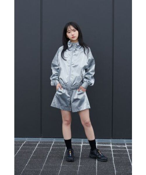MUSINSA STANDARD WOMAN（ムシンサスタンダードウーマン）の「ウィメンズシャイニーウィンドブレーカージャケット[シルバー]（ナイロンジャケット・レディース・その他・L/M/S）」の19枚目の写真