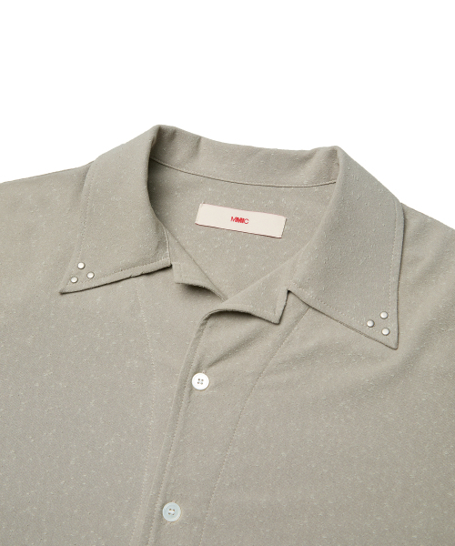 MMIC(エムエムアイシー)の「MODE SHIRT (KHAKI BEIGE)(シャツ/ブラウス・メンズ・その他・M/L/XL)」の2枚目の写真