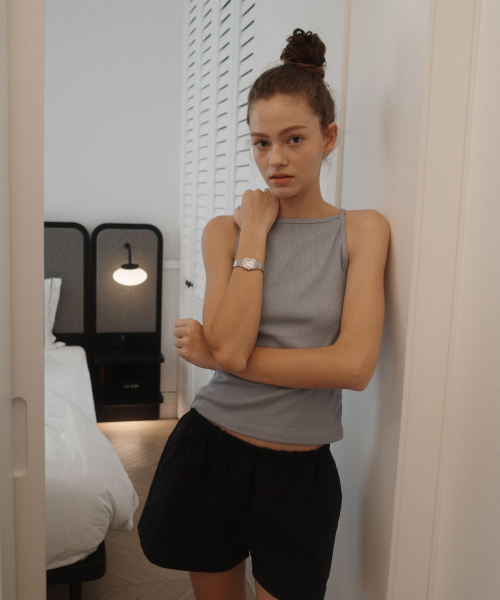 INJIACTIVE(インジアクティブ)の「リブボートネック袖なし スカイブルー(Tシャツ/カットソー・レディース・その他・ONE SIZE)」の2枚目の写真