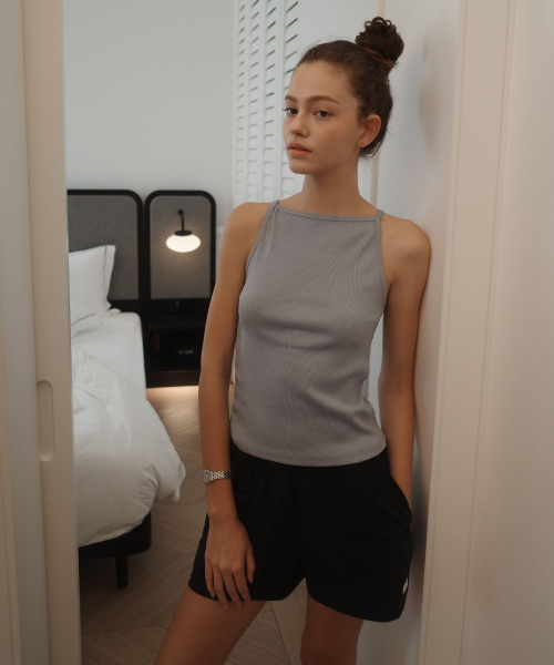 INJIACTIVE(インジアクティブ)の「リブボートネック袖なし スカイブルー(Tシャツ/カットソー・レディース・その他・ONE SIZE)」の3枚目の写真