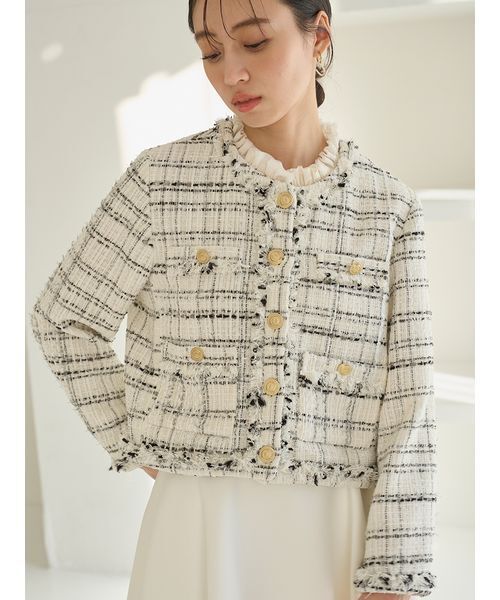 SNIDEL（スナイデル）の「デタッチャブルフリルカラーツイードジャケット（ノーカラージャケット・レディース・ホワイト・1/0）」の11枚目の写真