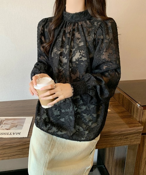 SEU(エスイーユー)の「ジャガードフラワーバルーンスリーブブラウス 長袖 秋服 オフィスカジュアル きれいめカジュアル レディース韓国(シャツ/ブラウス・レディース・ベージュ/ピンク/ブラック/ブルー/グレー・フリー)」の9枚目の写真