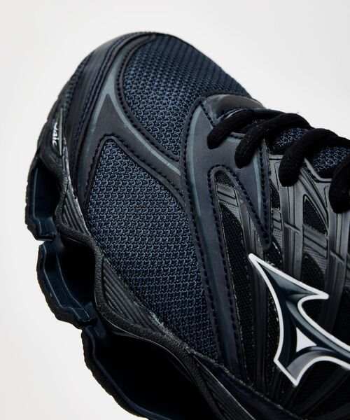 MIZUNO(ミズノ )の「MIZUNO / ミズノ WAVE PROPHECY LS / D1GA333707(スニーカー・メンズ・ブラック・26.5cm/26cm/28cm/27.5cm/27cm)」の3枚目の写真