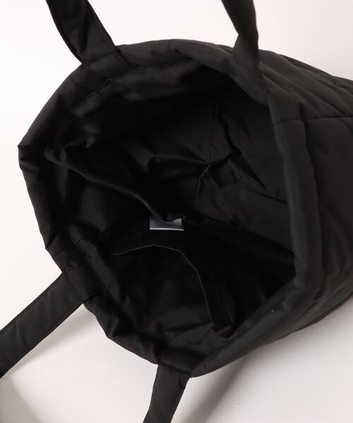 RUSTY（ラスティ）の「【RUSTY/ラスティー】中綿キルティングトートBAG/ランチバッグ・ミニバッグ（トートバッグ・レディース・ブラック/オレンジ/グリーン・FREE）」の10枚目の写真