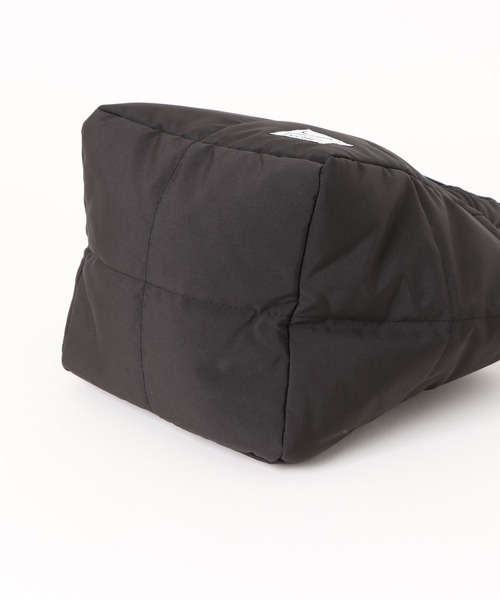 RUSTY（ラスティ）の「【RUSTY/ラスティー】中綿キルティングトートBAG/ランチバッグ・ミニバッグ（トートバッグ・レディース・ブラック/オレンジ/グリーン・FREE）」の5枚目の写真