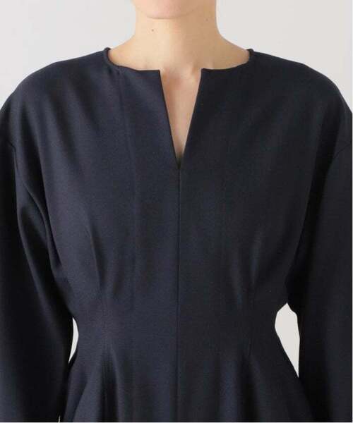 VERMEIL par iena(ヴェルメイユパーイエナ)の「《追加4》P/Ry ウエストシェイプワンピース(ワンピース・レディース・ネイビー・40/38/36)」の10枚目の写真