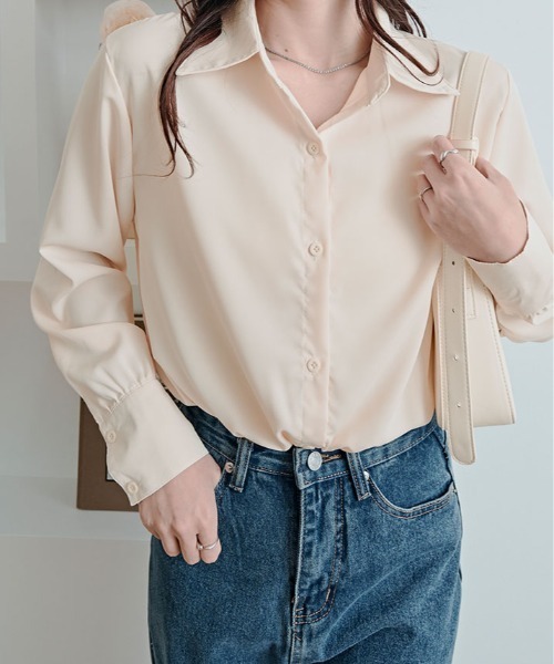 kirakiraShop(キラキラショップ)の「ソフトタッチ ベーシック シャツ(シャツ/ブラウス・レディース・ブルー/ブラック/ホワイト/ベージュ/チャコール・FREE)」の6枚目の写真