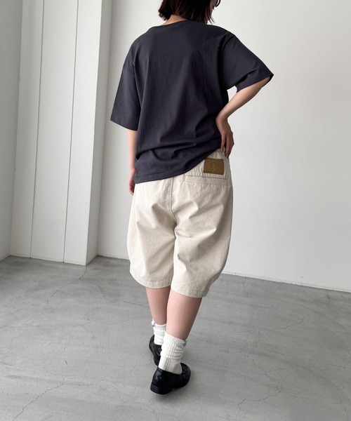 CANAL JEAN(キャナルジーン)の「SUPERTHANKS ピグメントドライツイルサイドタックショーツ(その他パンツ・レディース・ベージュ/アイボリー・SMALL)」の9枚目の写真