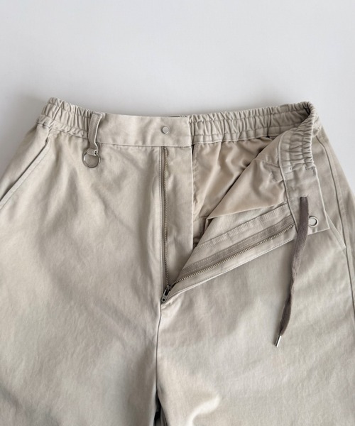 CANAL JEAN(キャナルジーン)の「SUPERTHANKS ピグメントドライツイルサイドタックショーツ(その他パンツ・レディース・ベージュ/アイボリー・SMALL)」の19枚目の写真