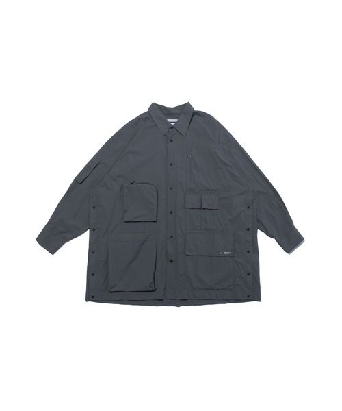 F/CE. （エフシーイー）の「F/CE. PERTEX UTILITY LONGLINE SHIRT / エフシーイー パーテックス ユーティリティ ロングライン シャツ（シャツ/ブラウス・メンズ・ブラック/グレー/ブルー・MEDIUM/LARGE）」の2枚目の写真