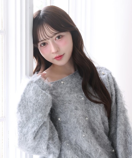 ご購入様決定【美品✧Anne Basket】シャギーニットセーター純白キラキラビジュー伸縮性 セール】【再入荷】ビジューシャギーニット（ニット/セーター）｜one