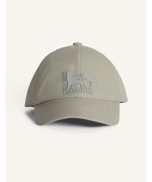 Maison Kitsune(メゾンキツネ)の「GALLERY FOX NYLON CAP(キャップ・メンズ・ライトオリーブ・U)」の1枚目の写真