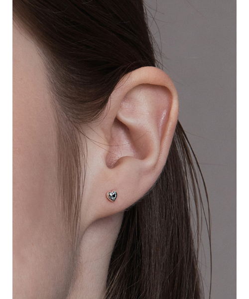 HEI（ヘイ）の「[sv925] heart & pearl dual piercing set（ピアス（両耳用）・レディース・その他・FREE）」の2枚目の写真