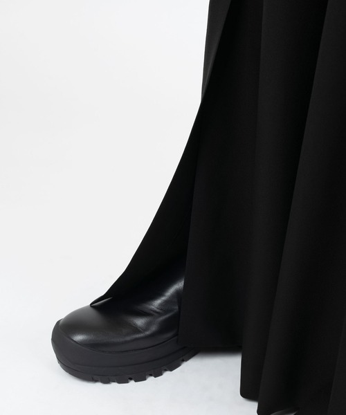 LAD MUSICIAN（ラッドミュージシャン）の「WOOL GABARDINE FRONT VENTS PANTS（スラックス・メンズ・ブラック・46/44/42）」の5枚目の写真