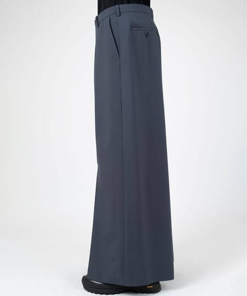 LAD MUSICIAN（ラッドミュージシャン）の「WOOL GABARDINE FRONT VENTS PANTS（スラックス・メンズ・ブラック・46/44/42）」の7枚目の写真
