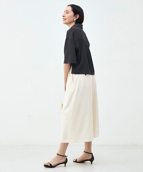 NOLLEY’S(ノーリーズ)の「《セットアップ対応》ウォッシャブルイージーツイルシャツ(シャツ/ブラウス・レディース・ブラック/チャコールグレー/ホワイト・38)」の6枚目の写真