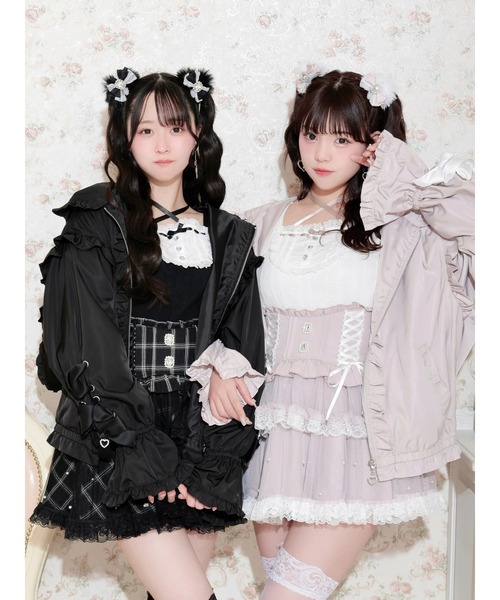 NOEMIE(ノエミー)の「うさ耳リボンフレアスリーブスピンドルブルゾン(ブルゾン・レディース・ブラック/ピンク・M)」の4枚目の写真