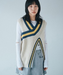 soduk（スドーク）の「crossing knit vest（ベスト）」