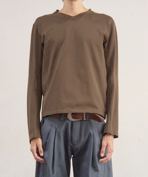 NVRFRGT（ネヴァーフォーゲット）の「【NVRFRGT】PANELLED V-NECK LONG SLEEVE T-SHIRT（Tシャツ/カットソー・メンズ・チャコールグレー/ブラウン・3/2）」の6枚目の写真