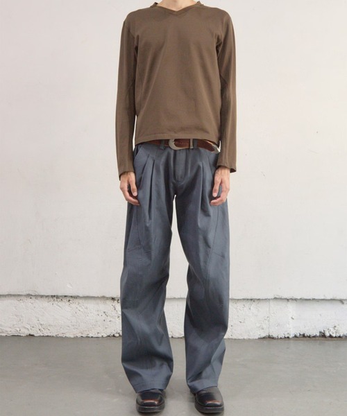 NVRFRGT（ネヴァーフォーゲット）の「【NVRFRGT】PANELLED V-NECK LONG SLEEVE T-SHIRT（Tシャツ/カットソー・メンズ・チャコールグレー/ブラウン・3/2）」の10枚目の写真