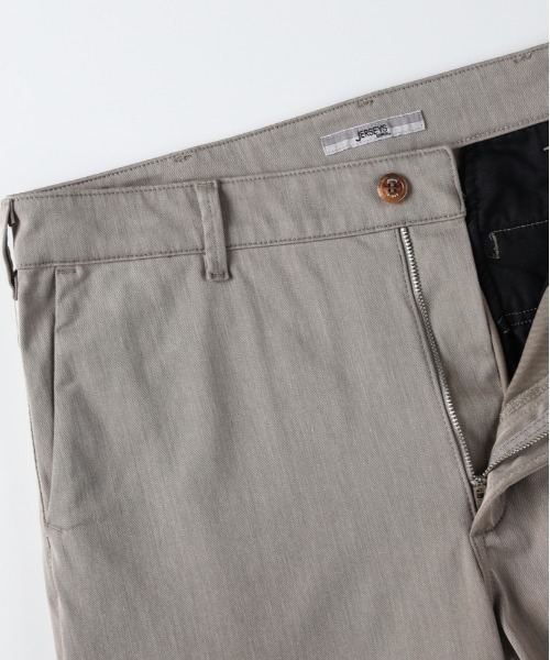 EDWIN（エドウィン）の「【EDWIN】ジャージーズチノテーパードパンツ (ストレッチ素材 / ビジネスカジュアル / 快適 / 高見えデザイン)（その他パンツ・メンズ・ライトベージュ・M/XL/L/S）」の4枚目の写真