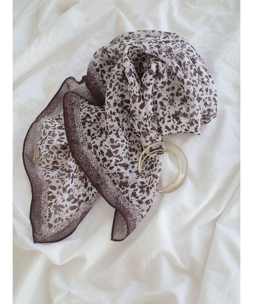 LAGUNAMOON（ラグナムーン）の「バリエーション柄スカーフ（バンダナ/スカーフ・レディース・ブラック/ブラウン/オレンジ・FREE）」の2枚目の写真