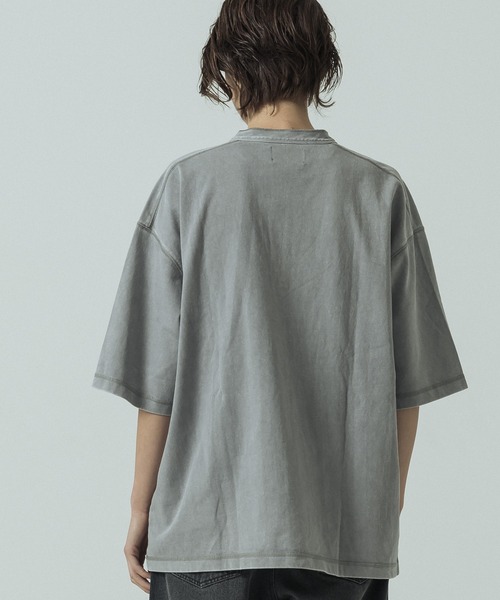 SLICK（スリック）の「【SLICK/スリック】Pigment Dye Henley Neck T-Shirt/ピグメントダイ ヘンリーネックTシャツ（Tシャツ/カットソー・メンズ・パープル/ライトグレー/ブラック・2/1/3）」の20枚目の写真