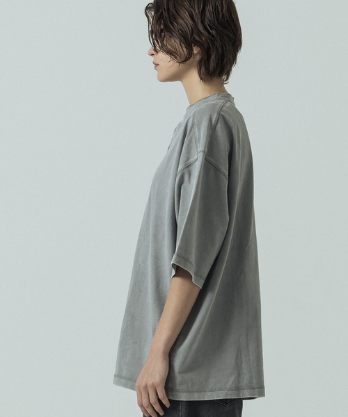 SLICK（スリック）の「【SLICK/スリック】Pigment Dye Henley Neck T-Shirt/ピグメントダイ ヘンリーネックTシャツ（Tシャツ/カットソー・メンズ・パープル/ライトグレー/ブラック・2/1/3）」の22枚目の写真