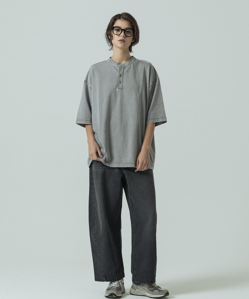 SLICK（スリック）の「【SLICK/スリック】Pigment Dye Henley Neck T-Shirt/ピグメントダイ ヘンリーネックTシャツ（Tシャツ/カットソー・メンズ・パープル/ライトグレー/ブラック・2/1/3）」の21枚目の写真
