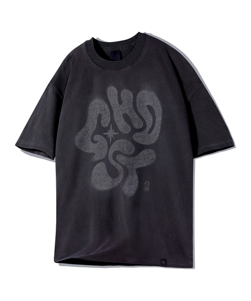 GHOST REPUBLIC(ゴーストリパブリック)の「シンボルクラックアートワークピグメント半袖Tシャツ2カラーGT-384(Tシャツ/カットソー・レディース・アイボリー/チャコールグレー・LARGE/X-LARGE/XX-LARGE)」の2枚目の写真