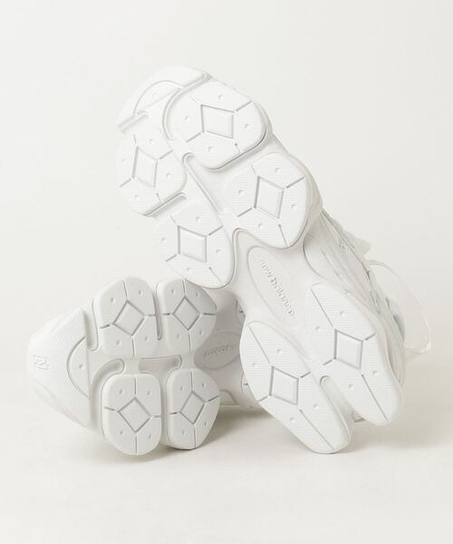 NEW BALANCE(ニューバランス)の「90/60 Summer(サンダル・レディース・ホワイト/ブラック・30.0cm/29.0cm/28.5cm/28.0cm/27.5cm/27.0cm/26.5cm/26.0cm/25.5cm/25.0cm/24.5cm/24.0cm/23.5cm/23.0cm/22.5cm/22.0cm)」の7枚目の写真