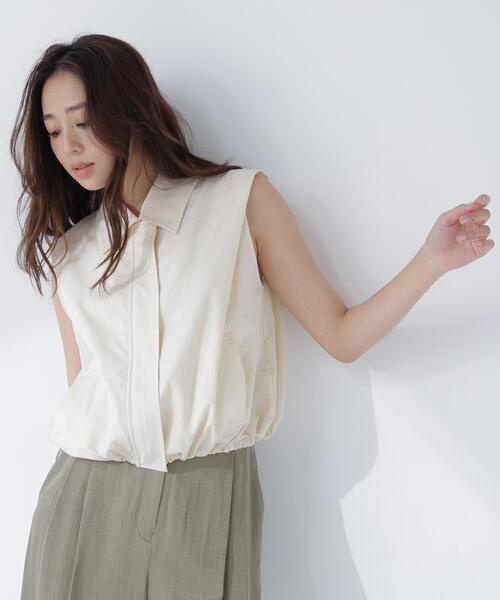 NATURAL BEAUTY BASIC（ナチュラルビューティーベーシック）の「ステンカラードロストジレ（ベスト・レディース・ベージュ/ブラック・ﾌﾘ-）」の2枚目の写真