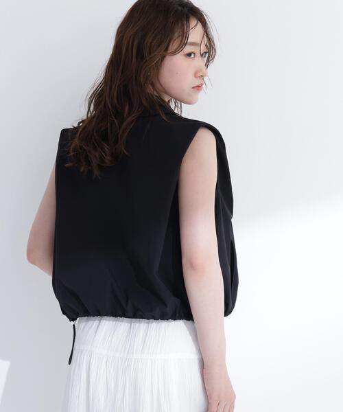 NATURAL BEAUTY BASIC（ナチュラルビューティーベーシック）の「ステンカラードロストジレ（ベスト・レディース・ベージュ/ブラック・ﾌﾘ-）」の7枚目の写真