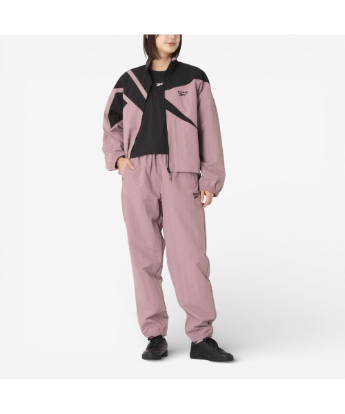 Reebok（リーボック）の「アイコン オープンヘム トラックトップ / WOMEN'S ICON OPEN HEM TRACKTOP（その他アウター・レディース・ブルー/ブラック/ピンク・LARGE/X-SMALL/SMALL/MEDIUM）」の6枚目の写真