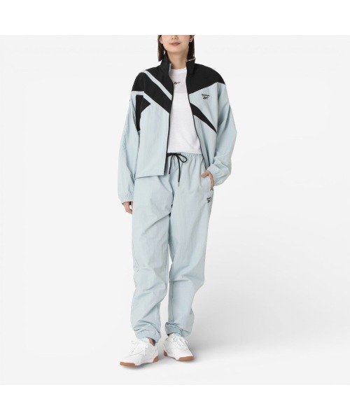 Reebok（リーボック）の「アイコン オープンヘム トラックトップ / WOMEN'S ICON OPEN HEM TRACKTOP（その他アウター・レディース・ブルー/ブラック/ピンク・LARGE/X-SMALL/SMALL/MEDIUM）」の15枚目の写真