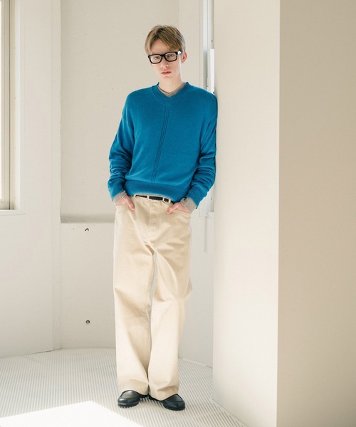 SimplyComplicated（シンプリーコンプリケイテッド）の「V NECK LIGHT KNIT SWEATER（ニット/セーター・メンズ・ブルー/グレー・2）」の8枚目の写真