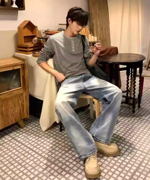 NOWLE(ノウル)の「【NOWLE】5ボタン ヘンリーネック ボーダー ヘンリーネック 長袖 Tシャツ / ルーズシルエット(Tシャツ/カットソー・メンズ・グレー/ブラック/ホワイト・X-LARGE/LARGE/MEDIUM/SMALL)」の19枚目の写真