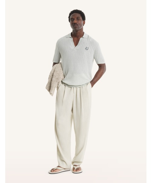 Maison Kitsune(メゾンキツネ)の「LINEN COTTON SHORT SLEEVE POLO(ポロシャツ・メンズ・ライトグレー/ベージュ・L/M/S)」の5枚目の写真